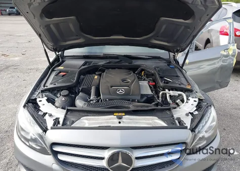 2015 Mercedes-Benz C 300 Sport from USA, damaged, VIN 55SWF4JB2FU044915